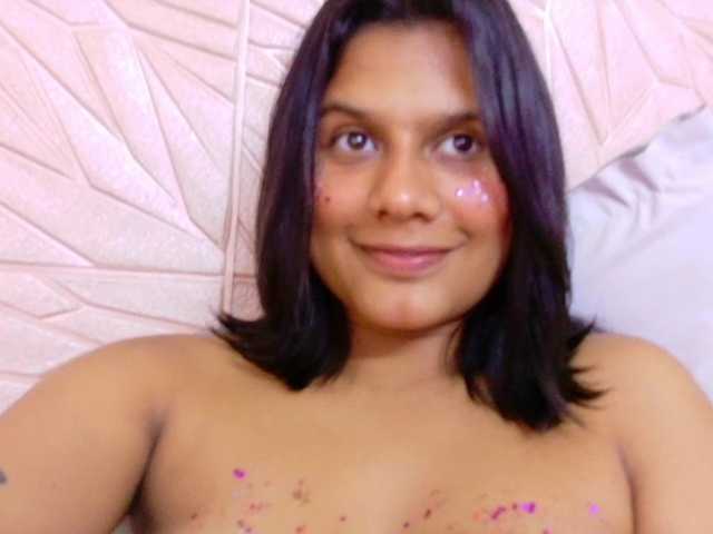 tiny-whore live cam on BongaCams