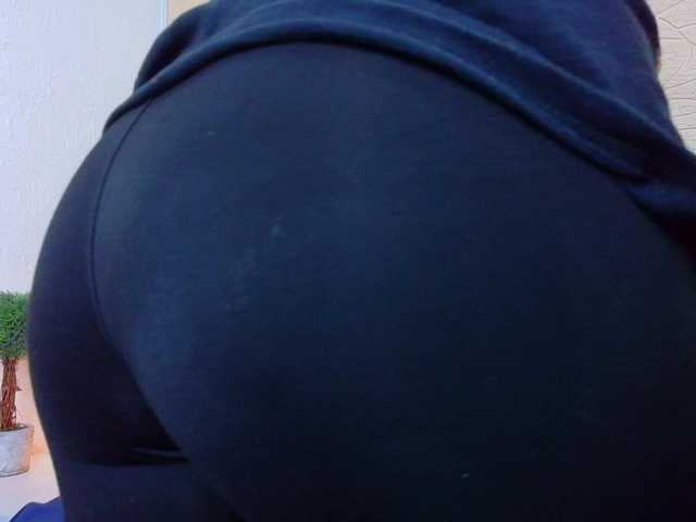 tiny-whore