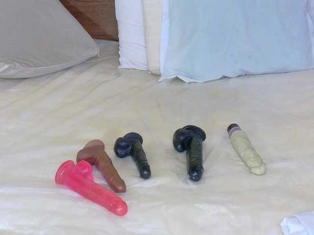 tiny-whore