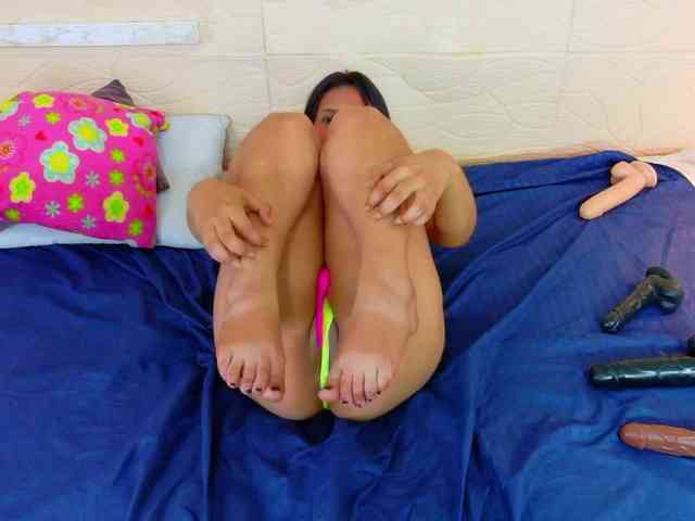 tiny-whore webcam