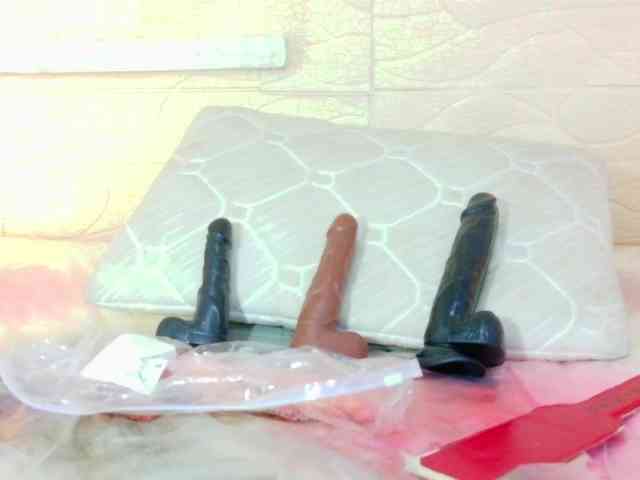 tiny-whore webcam
