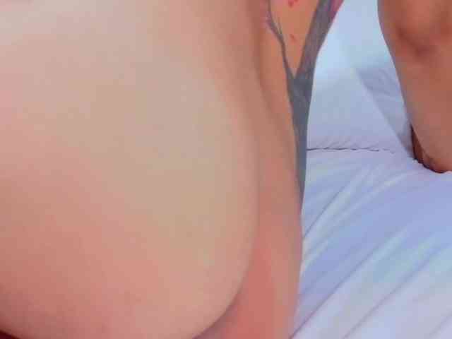 tiny-whore