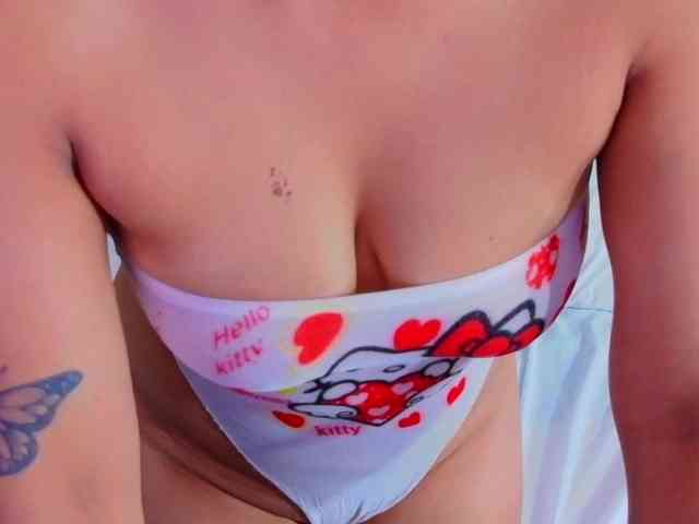 tiny-whore