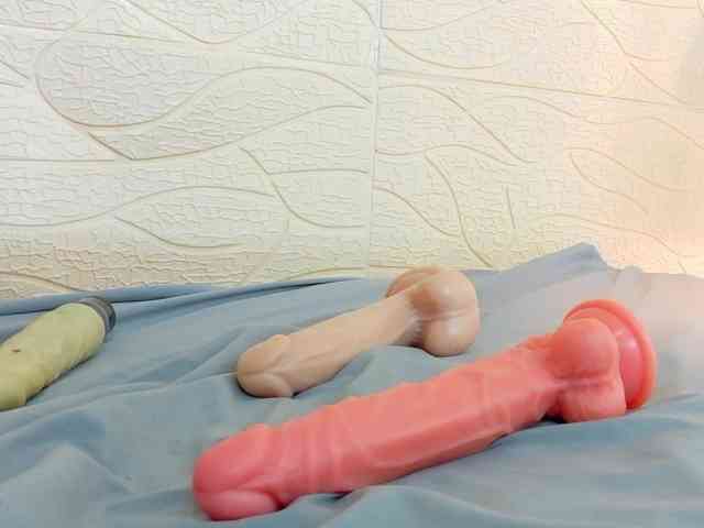 tiny-whore webcam