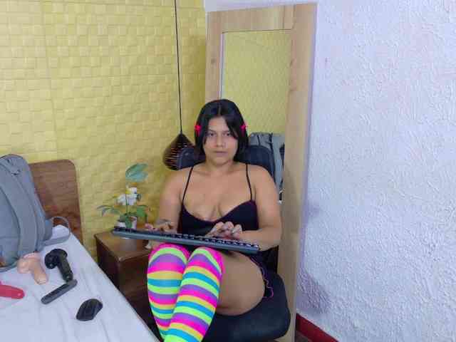tiny-whore tiny-whore