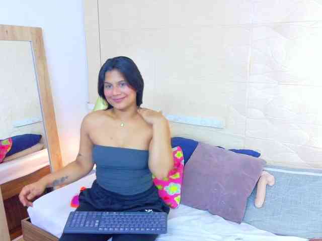 tiny-whore webcam