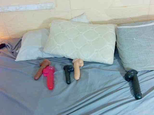 tiny-whore webcam