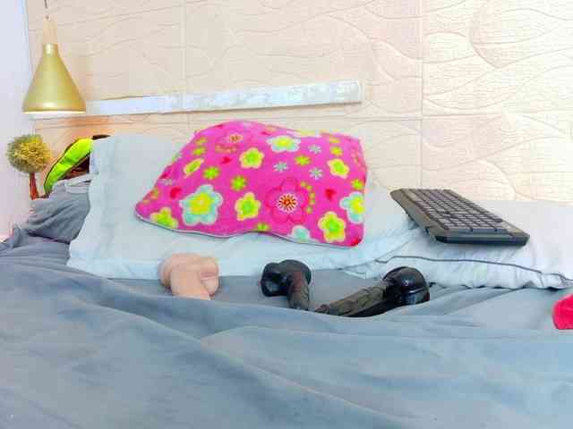 tiny-whore webcam