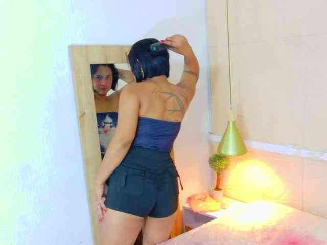 tiny-whore webcam