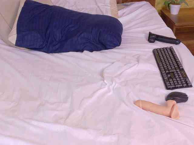 tiny-whore webcam