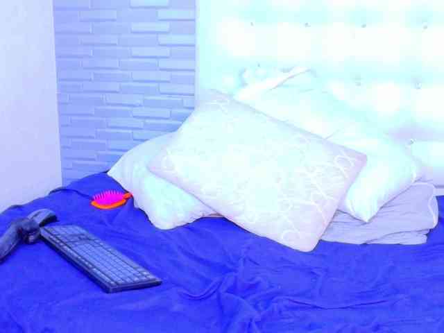 tiny-whore webcam