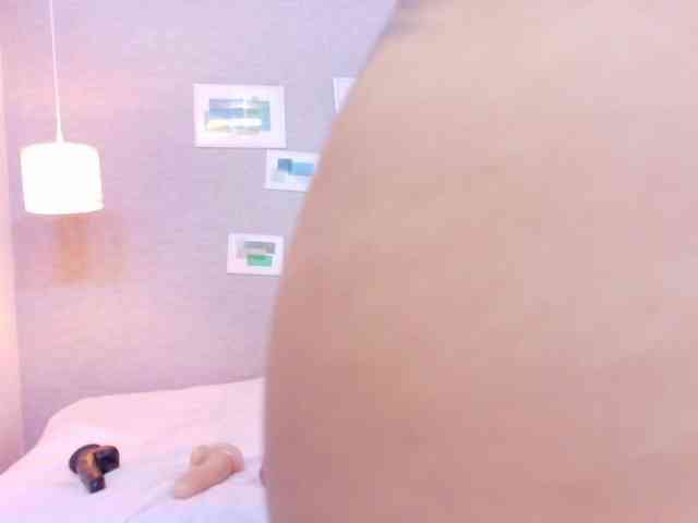 tiny-whore