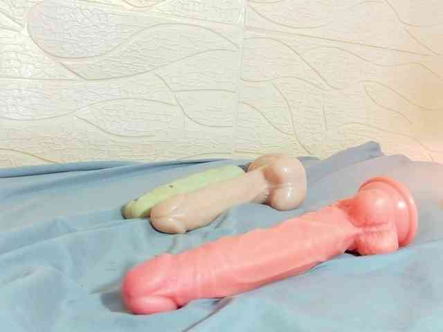 tiny-whore webcam