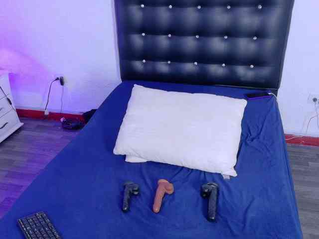 tiny-whore webcam