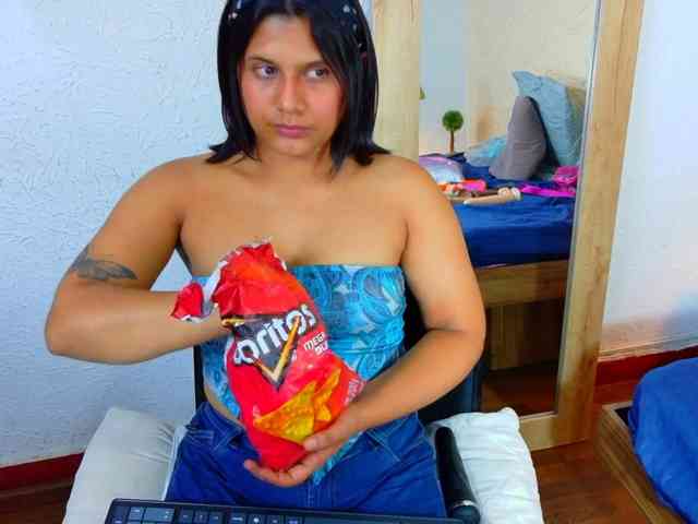 tiny-whore