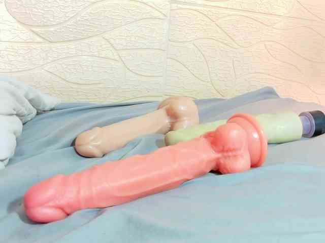 tiny-whore webcam