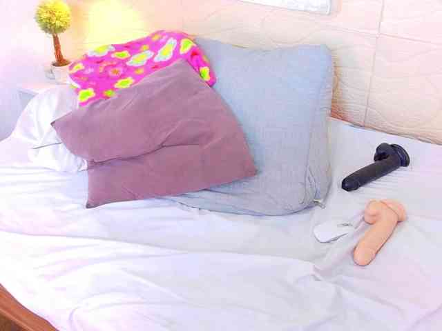 tiny-whore webcam