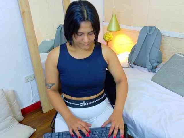 tiny-whore webcam