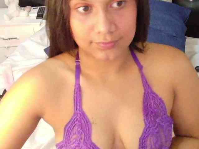 tiny-whore
