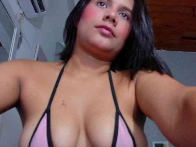 tiny-whore