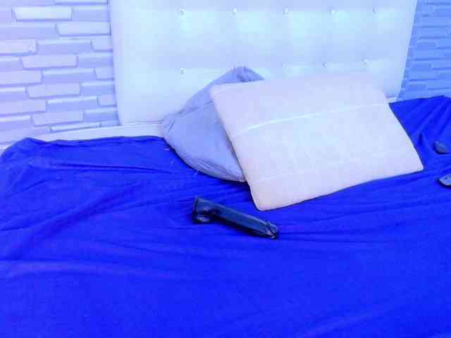 tiny-whore webcam
