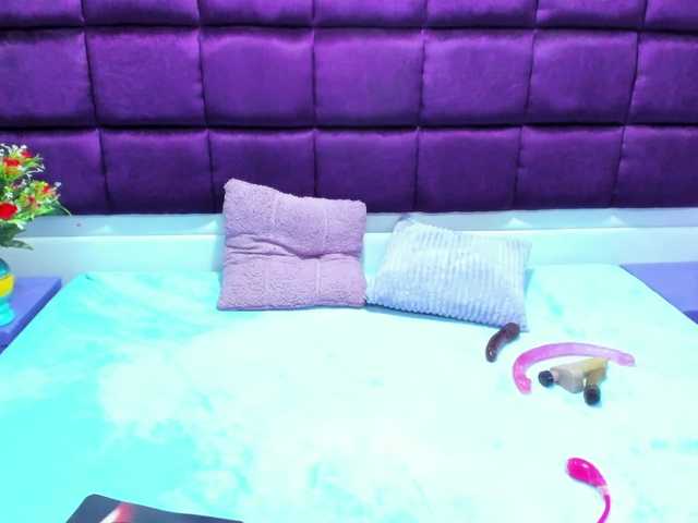 SquirtDirty live cam on BongaCams