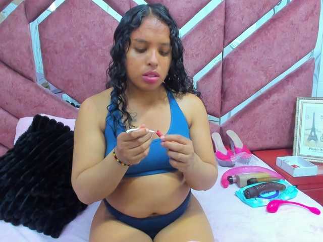 SquirtDirty live cam on BongaCams
