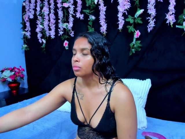 SquirtDirty live cam on BongaCams