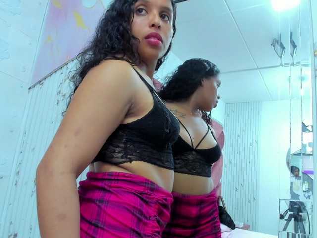 SquirtDirty live cam on BongaCams