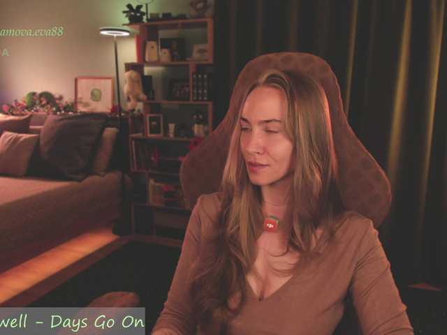eva-adamova live webcam show