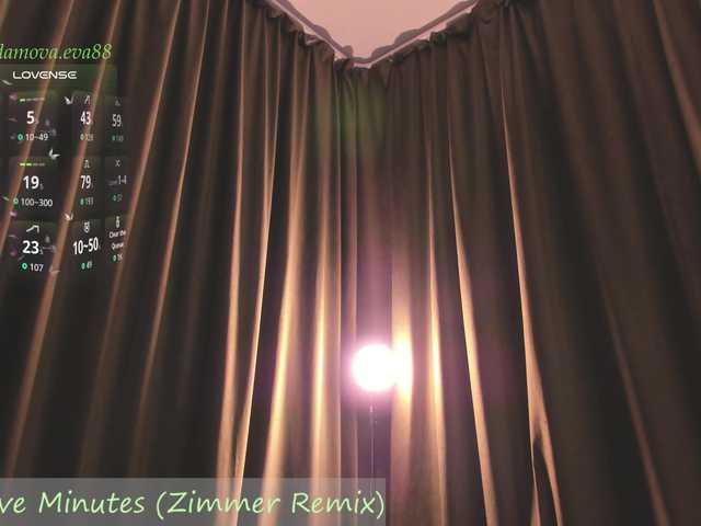 eva-adamova live cam on BongaCams
