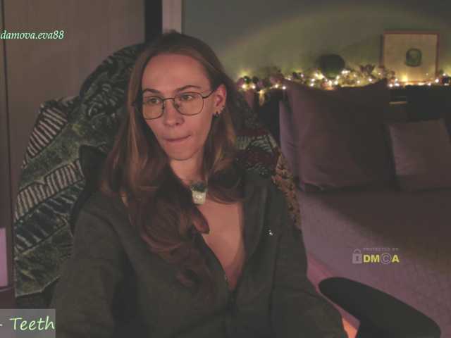 eva-adamova live cam on BongaCams