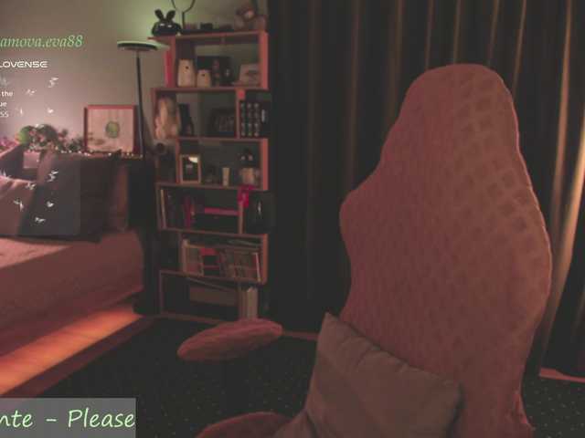 eva-adamova live cam on BongaCams