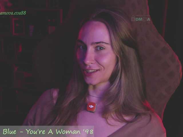 eva-adamova live webcam show