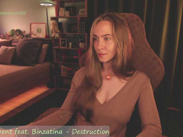 eva-adamova live cam on BongaCams