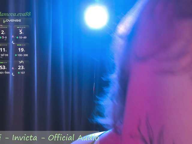 eva-adamova live cam on BongaCams
