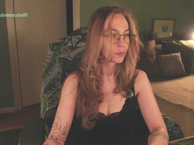 eva-adamova live cam on BongaCams