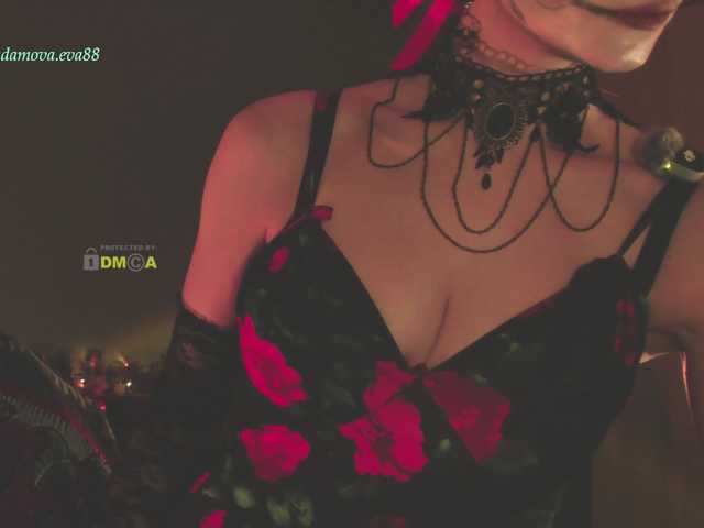 Adamova_Eva live cam on BongaCams