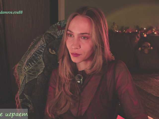 eva-adamova live cam on BongaCams