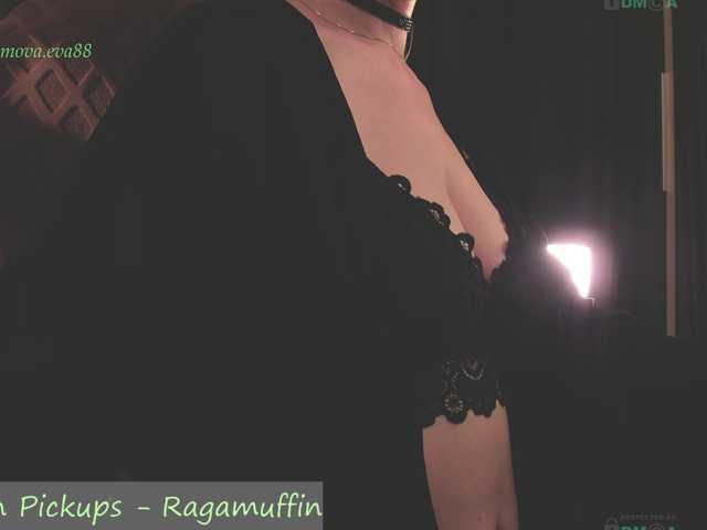 eva-adamova's BongaCams show and profile