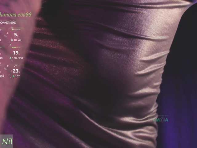 eva-adamova live webcam show