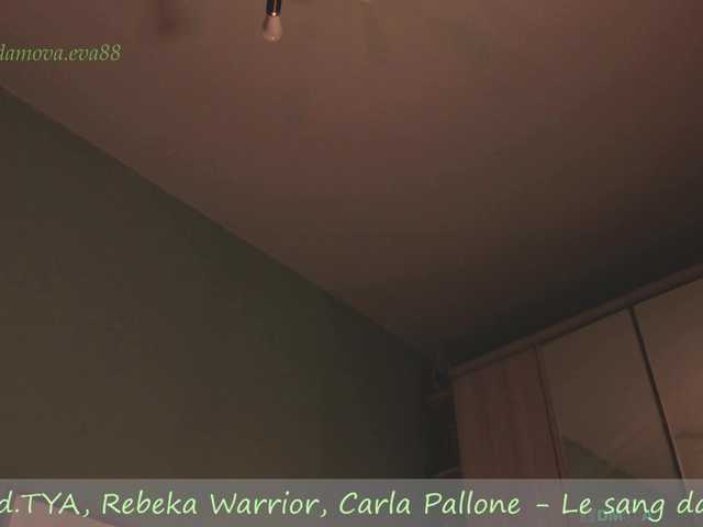 eva-adamova live cam on BongaCams