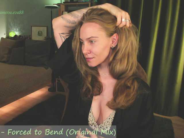 eva-adamova's BongaCams show and profile