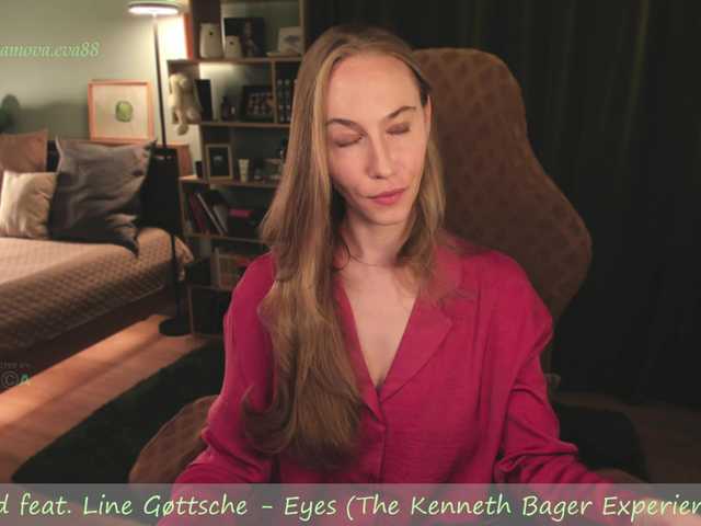 eva-adamova live cam on BongaCams