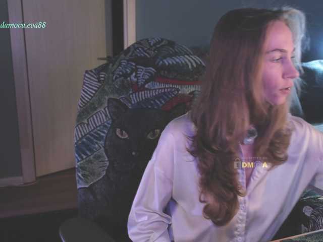 eva-adamova live cam on BongaCams