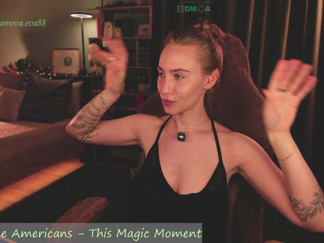 eva-adamova live cam on BongaCams