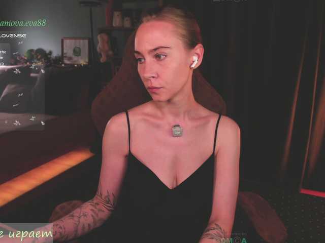 eva-adamova live webcam show