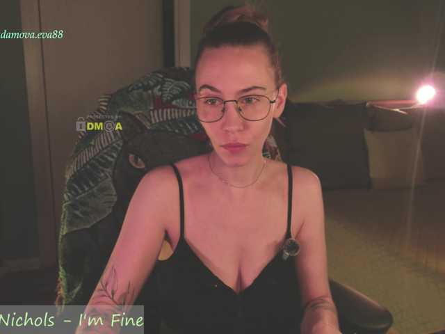 eva-adamova live cam on BongaCams