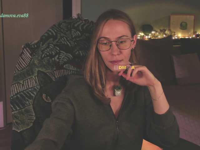 eva-adamova live cam on BongaCams