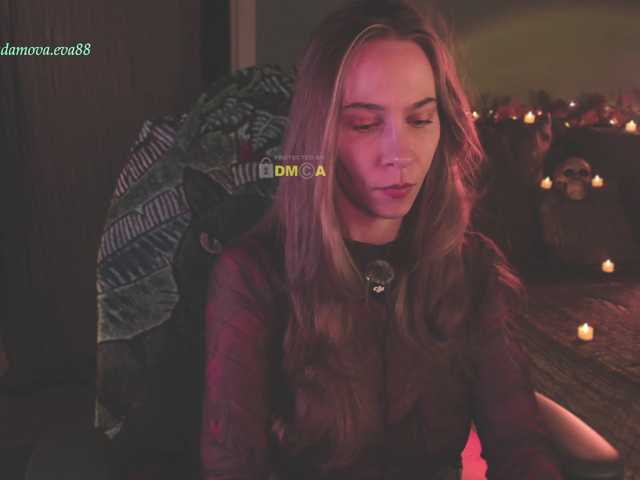 eva-adamova live cam on BongaCams